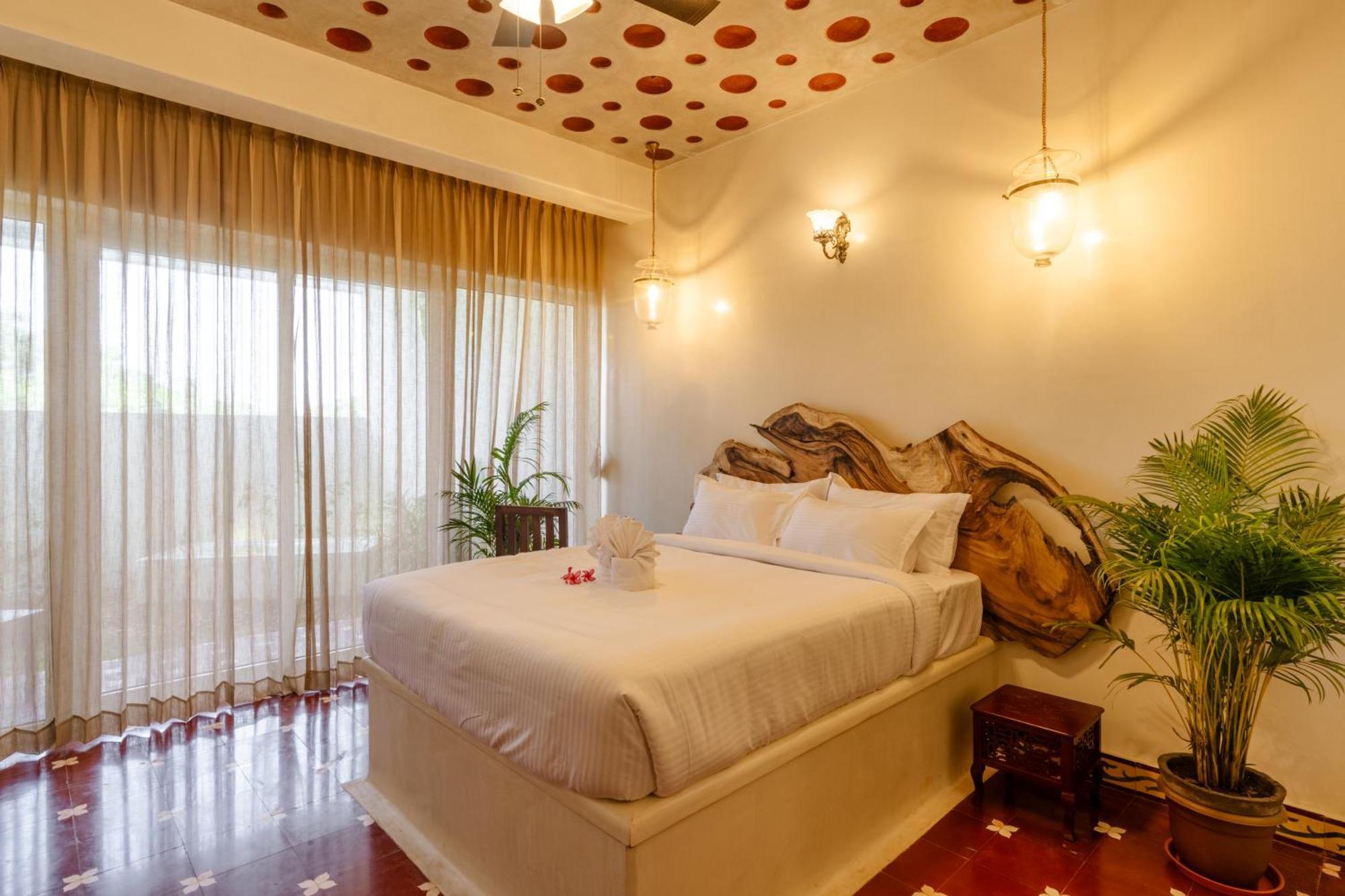 Nomads Resort - Destination Stays Пондичерри Экстерьер фото